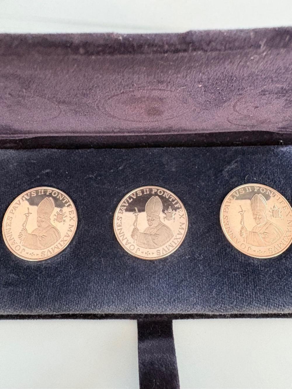 2000 Vatican Millennium Pope John ll 3-Coin Silver Medal Set - Velvet Case